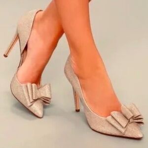 Betsey Johnson Women’s Prince d’Orsay Evening Pumps Gold Size 6 | Glitter Bow